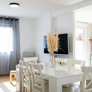 Apartamento Piso En Palacio Quinta Alegre Cerca Centro Ciudad, Granada